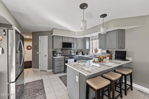 Tiny photo for 26442 E Wexford Drive, Perrysburg, OH 43551 (MLS # 10005669)