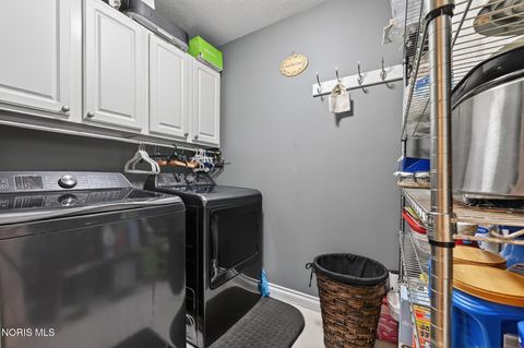 Tiny photo for 26442 E Wexford Drive, Perrysburg, OH 43551 (MLS # 10005669)