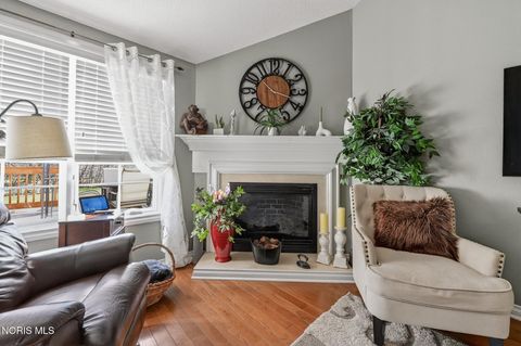 Tiny photo for 26442 E Wexford Drive, Perrysburg, OH 43551 (MLS # 10005669)