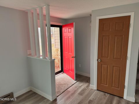 Tiny photo for 210 Lakeview Drive, Bryan, OH 43506 (MLS # 10004913)