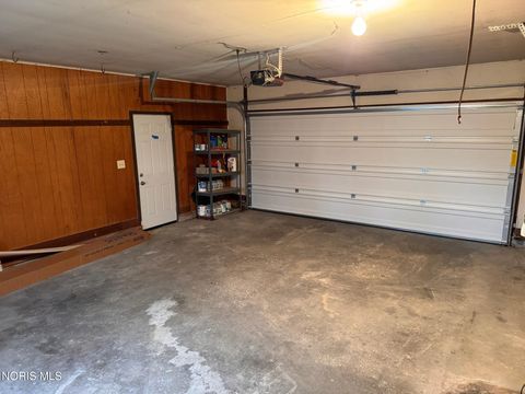 Tiny photo for 210 Lakeview Drive, Bryan, OH 43506 (MLS # 10004913)