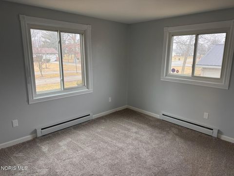 Tiny photo for 210 Lakeview Drive, Bryan, OH 43506 (MLS # 10004913)