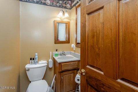 Tiny photo for 546 Bruns Drive, Rossford, OH 43460 (MLS # 10013959)