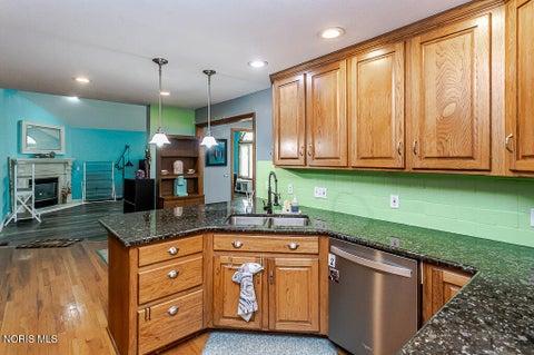 Tiny photo for 546 Bruns Drive, Rossford, OH 43460 (MLS # 10013959)