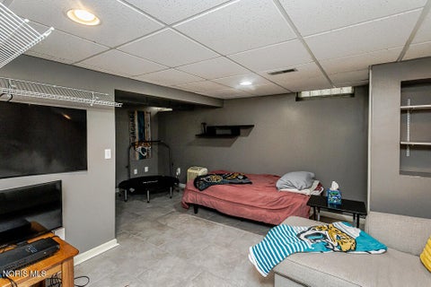 Tiny photo for 546 Bruns Drive, Rossford, OH 43460 (MLS # 10013959)