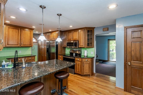 Tiny photo for 546 Bruns Drive, Rossford, OH 43460 (MLS # 10013959)
