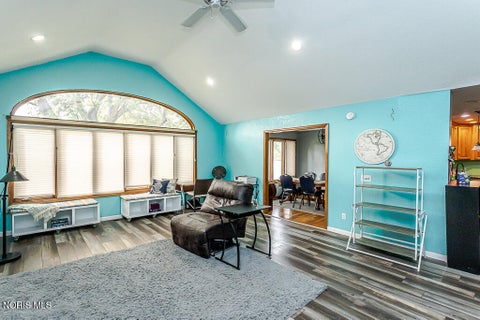 Tiny photo for 546 Bruns Drive, Rossford, OH 43460 (MLS # 10013959)