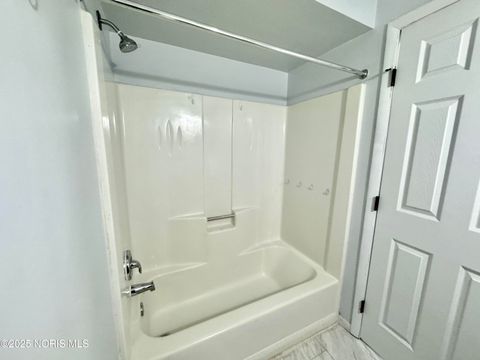 Tiny photo for 1916 Birkdale Road, Toledo, OH 43615 (MLS # 10001622)