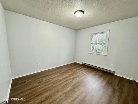 Tiny photo for 1916 Birkdale Road, Toledo, OH 43615 (MLS # 10001622)