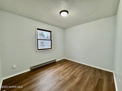 Tiny photo for 1916 Birkdale Road, Toledo, OH 43615 (MLS # 10001622)