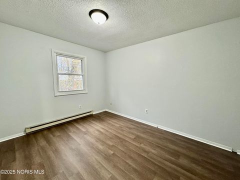 Tiny photo for 1916 Birkdale Road, Toledo, OH 43615 (MLS # 10001622)