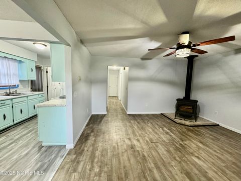 Tiny photo for 1916 Birkdale Road, Toledo, OH 43615 (MLS # 10001622)