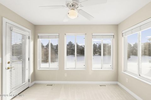 Tiny photo for 4807 Port Drive, Maumee, OH 43537 (MLS # 10003642)