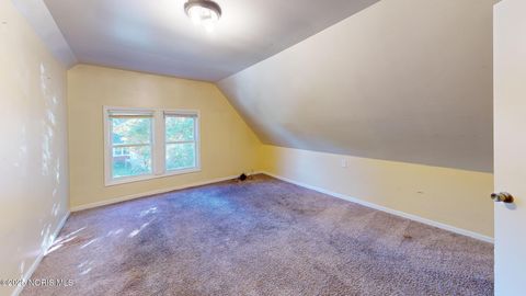 Tiny photo for 518 Myers Street, Toledo, OH 43609 (MLS # 10000301)