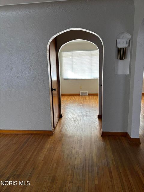 Tiny photo for 3405 Maher Street, Toledo, OH 43608 (MLS # 10004083)