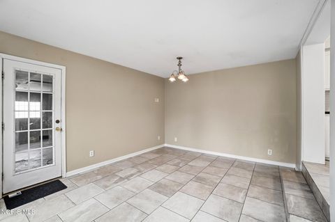 Tiny photo for 4726 Bowen Road, Toledo, OH 43613 (MLS # 10004288)