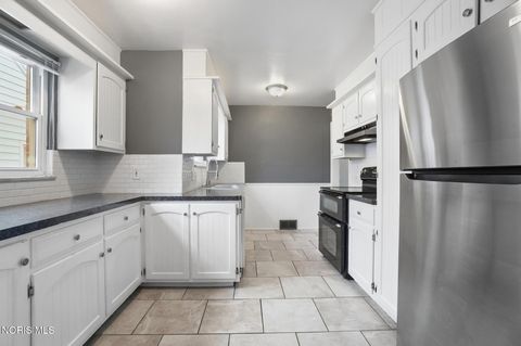 Tiny photo for 4726 Bowen Road, Toledo, OH 43613 (MLS # 10004288)