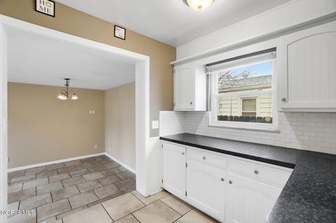 Tiny photo for 4726 Bowen Road, Toledo, OH 43613 (MLS # 10004288)