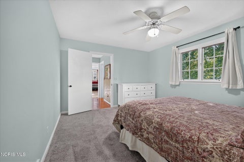 Tiny photo for 3220 Shakespeare Lane, Toledo, OH 43615 (MLS # 10013042)