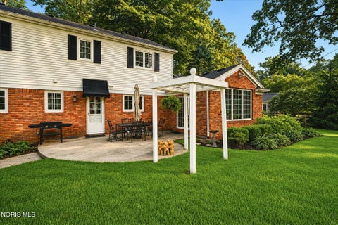 Tiny photo for 3220 Shakespeare Lane, Toledo, OH 43615 (MLS # 10013042)