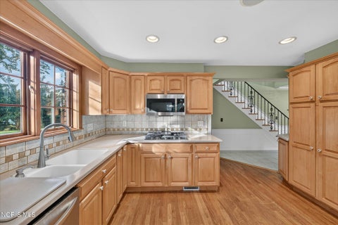 Tiny photo for 3220 Shakespeare Lane, Toledo, OH 43615 (MLS # 10013042)