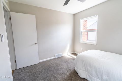 Tiny photo for 2606 102nd Street, Toledo, OH 43611 (MLS # 10007400)