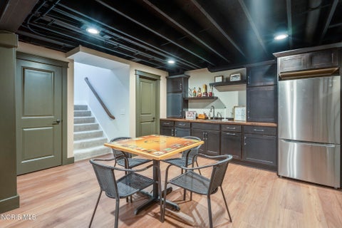 Tiny photo for 959 Heather Court, Bowling Green, OH 43402 (MLS # 10013247)