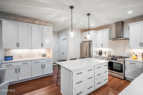 Tiny photo for 959 Heather Court, Bowling Green, OH 43402 (MLS # 10013247)