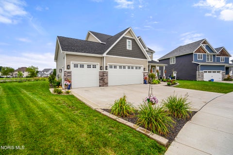 Tiny photo for 959 Heather Court, Bowling Green, OH 43402 (MLS # 10013247)