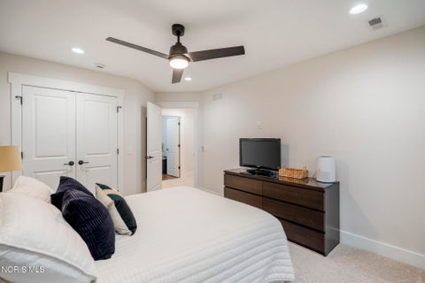 Tiny photo for 959 Heather Court, Bowling Green, OH 43402 (MLS # 10013247)