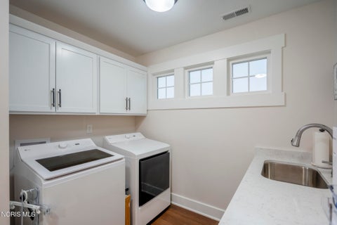 Tiny photo for 959 Heather Court, Bowling Green, OH 43402 (MLS # 10013247)