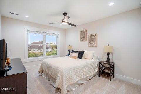 Tiny photo for 959 Heather Court, Bowling Green, OH 43402 (MLS # 10013247)