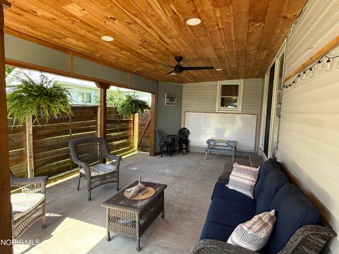 Tiny photo for 1013 Washington Avenue, Defiance, OH 43512 (MLS # 10008063)