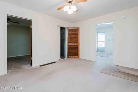 Tiny photo for 1304 Douglas Parkway, Findlay, OH 45840 (MLS # 10003169)