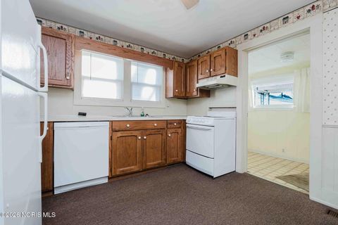 Tiny photo for 1304 Douglas Parkway, Findlay, OH 45840 (MLS # 10003169)