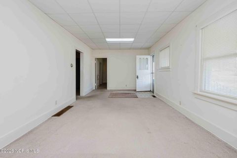 Tiny photo for 1304 Douglas Parkway, Findlay, OH 45840 (MLS # 10003169)