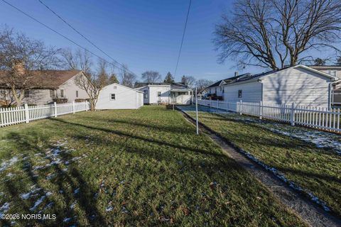 Tiny photo for 1304 Douglas Parkway, Findlay, OH 45840 (MLS # 10003169)