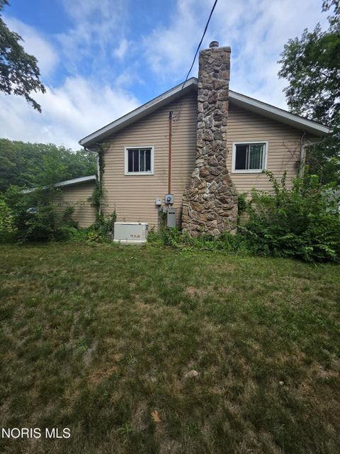 Tiny photo for 8744 Nebraska Avenue, Toledo, OH 43617 (MLS # 10010242)