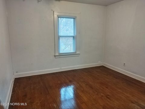 Tiny photo for 1923 Eileen Road, Toledo, OH 43615 (MLS # 10002583)