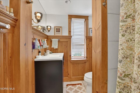 Tiny photo for 2228 Orchard Road, Ottawa Hills, OH 43606 (MLS # 10011187)