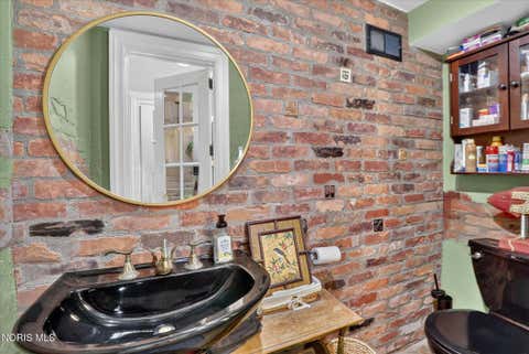 Tiny photo for 2228 Orchard Road, Ottawa Hills, OH 43606 (MLS # 10011187)