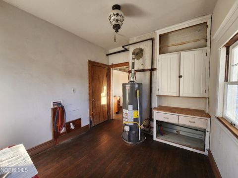 Tiny photo for 424 Winthrop Street, Toledo, OH 43620 (MLS # 10006236)