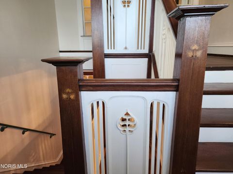 Tiny photo for 424 Winthrop Street, Toledo, OH 43620 (MLS # 10006236)