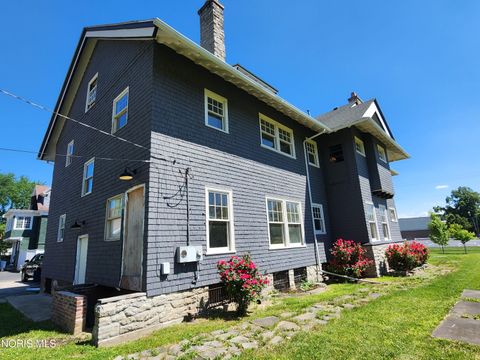 Tiny photo for 424 Winthrop Street, Toledo, OH 43620 (MLS # 10006236)