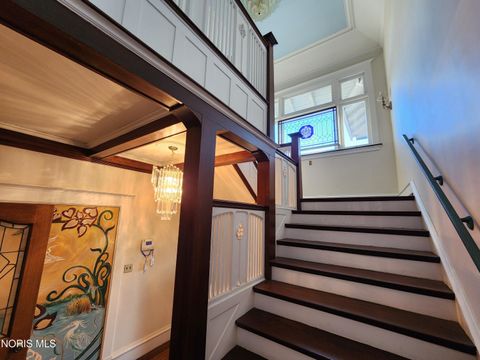 Tiny photo for 424 Winthrop Street, Toledo, OH 43620 (MLS # 10006236)