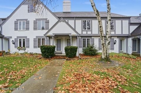 Tiny photo for 2317 Rockspring Road # 104, Toledo, OH 43614 (MLS # 10006266)