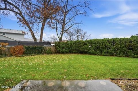 Tiny photo for 2317 Rockspring Road # 104, Toledo, OH 43614 (MLS # 10006266)