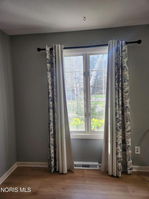 Tiny photo for 2317 Rockspring Road # 104, Toledo, OH 43614 (MLS # 10006266)