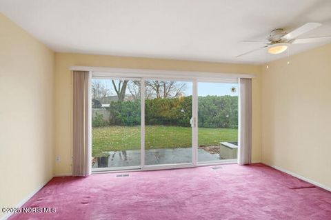 Tiny photo for 2317 Rockspring Road # 104, Toledo, OH 43614 (MLS # 10006266)