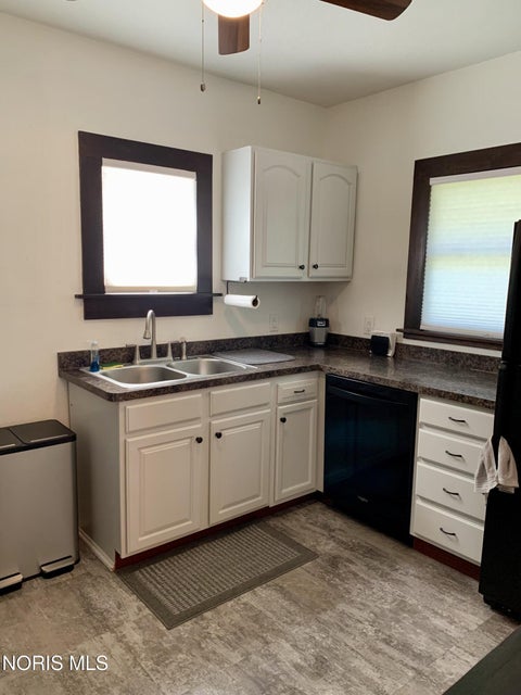 Tiny photo for 2109 Evansdale Avenue, Toledo, OH 43607 (MLS # 10010501)